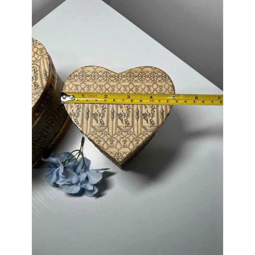 Vintage Heart Shaped Decorative cardboard Gift Boxes Set Gold Trim‎ Ornate
